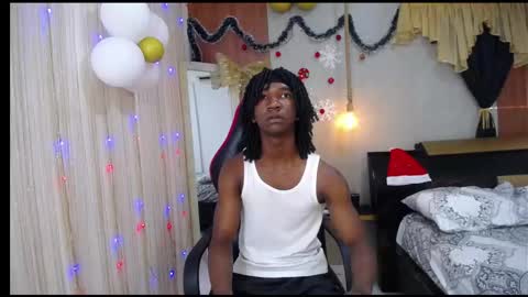 Snapshot of negga_cum chatting on December 16, 2025, 1:05 pm NEGGA online show from December 16, 2025, 1:05 pm