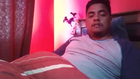 negritoo_2503 online show from November 19, 2025, 11:43 am