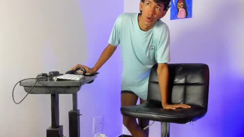 Snapshot of neitan_miller chatting on June 28, 2026, 11:49 am neitan online show from June 28, 2026, 11:49 am