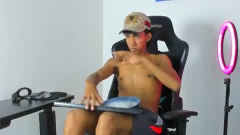 Snapshot of neitan_miller chatting on July 5, 2026, 6:31 am neitan online show from July 5, 2026, 6:31 am