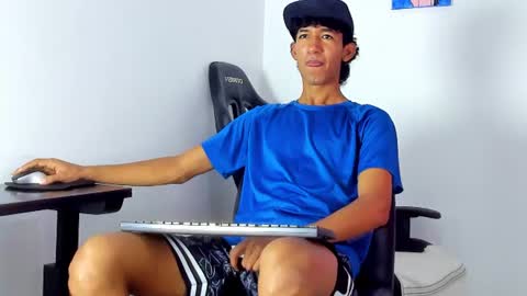 Snapshot of neitan_miller chatting on July 16, 2026, 1:28 pm neitan online show from July 16, 2026, 1:28 pm