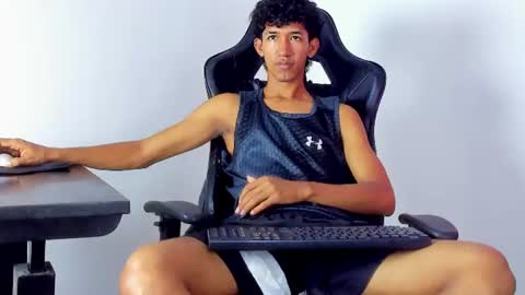 Snapshot of neitan_miller chatting on July 18, 2026, 2:43 pm neitan online show from July 18, 2026, 2:43 pm