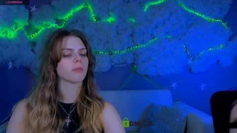 Snapshot of nekky_mouse chatting on March 6, 2026, 10:23 am Meow online show from March 6, 2026, 10:23 am