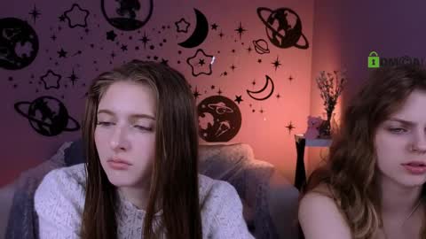 Snapshot of nekky_mouse chatting on April 18, 2026, 9:24 am Meow online show from April 18, 2026, 9:24 am