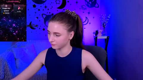Snapshot of nekky_mouse chatting on May 29, 2026, 9:18 am Meow online show from May 29, 2026, 9:18 am