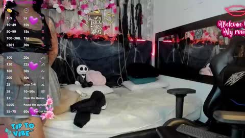 Miah online show from November 8, 2025, 11:43 am