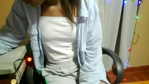 Snapshot of nelia_84 chatting on June 5, 2026, 2:51 am nelia_84 online show from June 5, 2026, 2:51 am