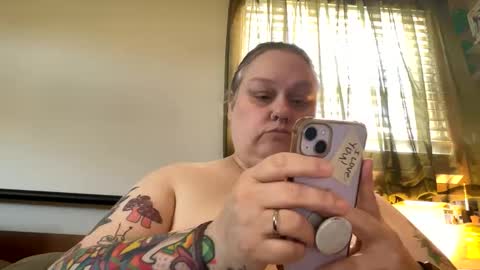Snapshot of nellatlas chatting on May 10, 2026, 4:23 pm Nellie Atlas online show from May 10, 2026, 4:23 pm