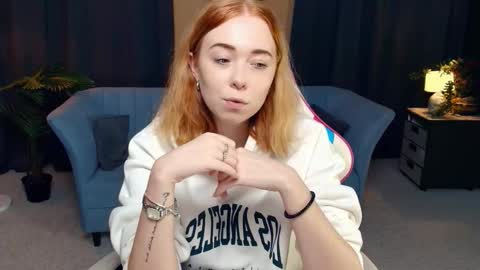 Snapshot of nelliemathers chatting on November 16, 2025, 8:36 pm Nelli online show from November 16, 2025, 8:36 pm