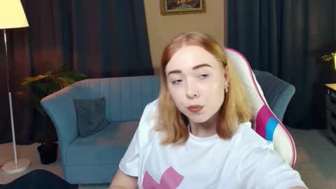 Snapshot of nelliemathers chatting on November 28, 2025, 9:06 pm Nelli online show from November 28, 2025, 9:06 pm