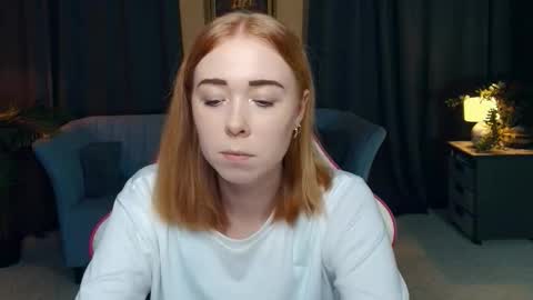 Snapshot of nelliemathers chatting on December 2, 2025, 7:42 pm Nelli online show from December 2, 2025, 7:42 pm