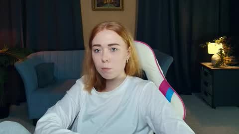 Snapshot of nelliemathers chatting on December 4, 2025, 9:12 pm Nelli online show from December 4, 2025, 9:12 pm