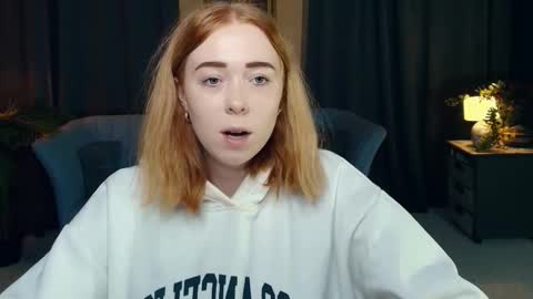 Snapshot of nelliemathers chatting on December 5, 2025, 8:27 pm Nelli online show from December 5, 2025, 8:27 pm