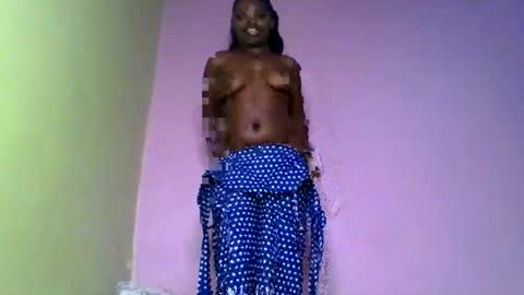 Snapshot of nelly_ebony5 chatting on June 20, 2026, 2:09 pm nelly_ebony5 online show from June 20, 2026, 2:09 pm