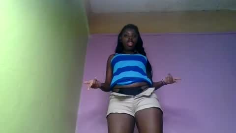 Snapshot of nelly_ebony5 chatting on June 25, 2026, 2:00 am nelly_ebony5 online show from June 25, 2026, 2:00 am