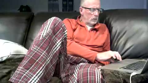 Snapshot of neman4u2c chatting on October 4, 2025, 1:36 am Jack online show from October 4, 2025, 1:36 am