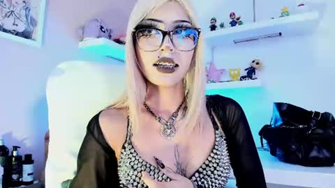 Snapshot of nemesis_castel_ chatting on July 25, 2026, 3:09 pm Nemesis online show from July 25, 2026, 3:09 pm