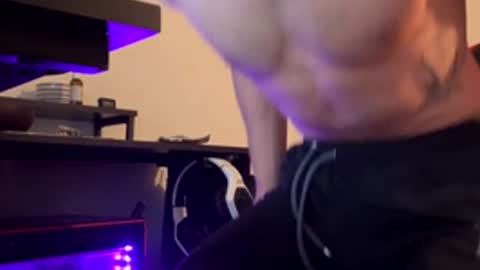 neneo21_ online show from January 11, 2026, 10:37 pm