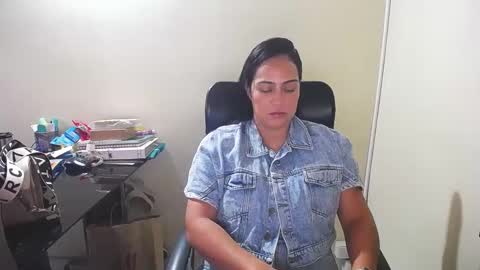 kelly lopez online show from January 11, 2025, 12:29 pm