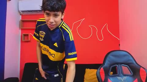 Snapshot of neo_twink chatting on February 22, 2026, 1:20 pm just Daniel online show from February 22, 2026, 1:20 pm