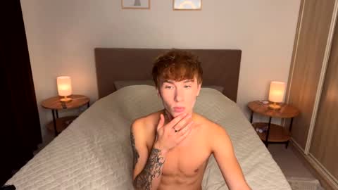 Snapshot of neocbb chatting on November 23, 2025, 2:50 pm LEO and STACY online show from November 23, 2025, 2:50 pm