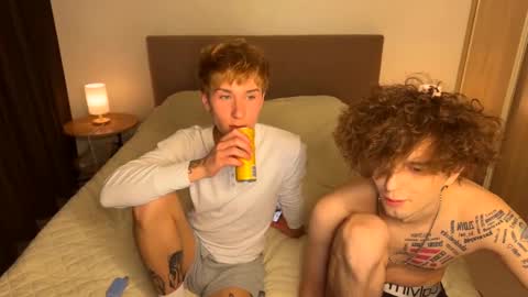 Snapshot of neocbb chatting on January 10, 2026, 8:21 pm LEO and STACY online show from January 10, 2026, 8:21 pm