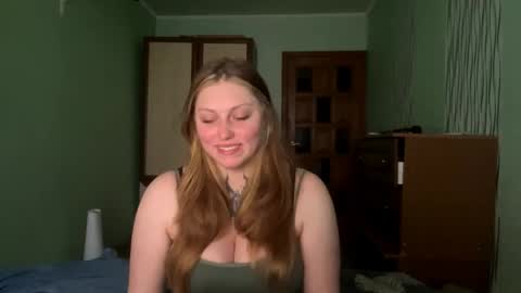 Snapshot of neomimaddern chatting on May 11, 2026, 3:12 am neomimaddern online show from May 11, 2026, 3:12 am