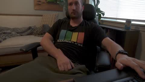 neox400 online show from November 13, 2025, 6:07 pm