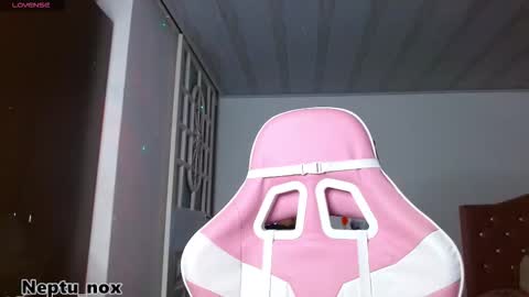 Neptu noxx online show from February 4, 2026, 2:17 am