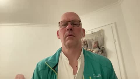 neptunofatlantis online show from April 15, 2026, 11:05 pm