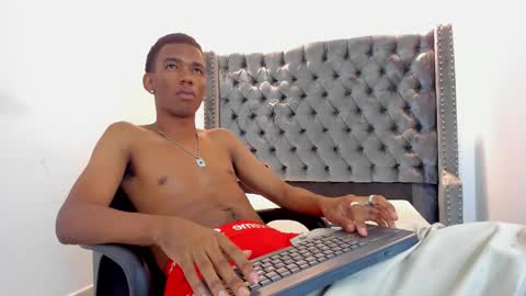 Nero online show from November 11, 2025, 7:25 pm