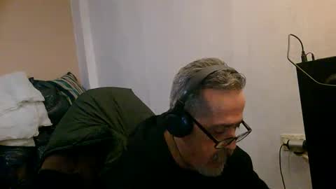 neron401 online show from February 18, 2026, 10:50 pm