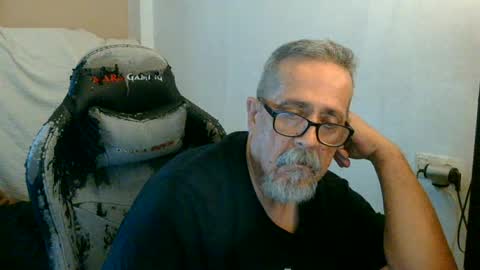 Snapshot of neron401 chatting on June 22, 2026, 1:19 pm neron401 online show from June 22, 2026, 1:19 pm