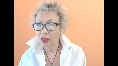 NessyJenixs online show from October 12, 2025, 8:24 am