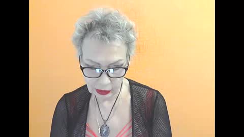 NessyJenixs online show from November 27, 2025, 8:38 am