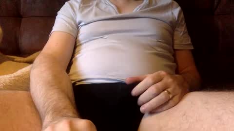 Snapshot of neu242gierig chatting on February 12, 2025, 7:34 am Neu242Gierig online show from February 12, 2025, 7:34 am