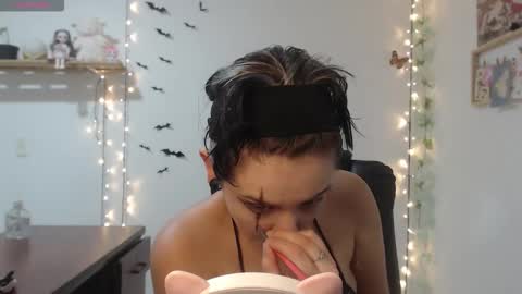 Mar online show from October 19, 2025, 3:07 am