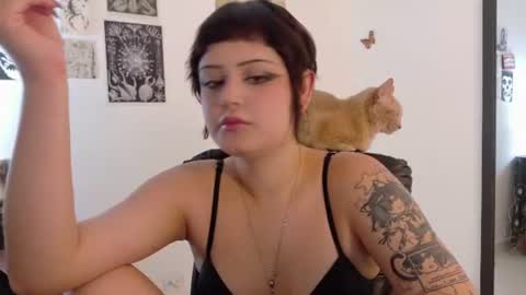 Snapshot of neurotic_witch chatting on August 3, 2026, 9:15 am Mar online show from August 3, 2026, 9:15 am