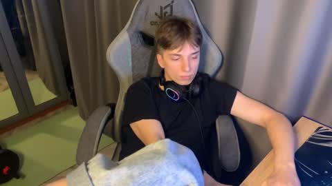 xssense online show from December 21, 2025, 4:14 pm