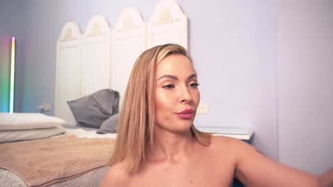 Snapshot of new_dee chatting on March 7, 2026, 1:41 pm new dee online show from March 7, 2026, 1:41 pm