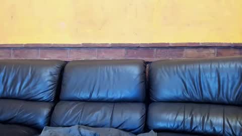 Snapshot of new_matilda chatting on December 5, 2025, 11:52 am Matilda online show from December 5, 2025, 11:52 am