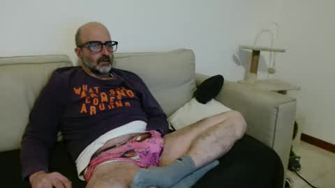 simi online show from December 20, 2025, 9:33 pm