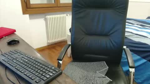 simi online show from April 1, 2026, 7:22 pm