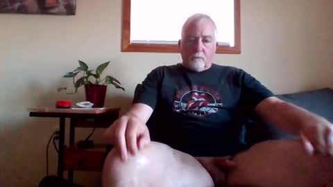 newhallboxer online show from March 19, 2026, 11:09 pm