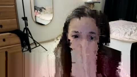 Snapshot of newproject_ chatting on March 5, 2026, 9:22 pm Nova online show from March 5, 2026, 9:22 pm