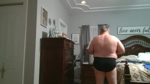 Snapshot of newtothis1015 chatting on March 4, 2026, 1:11 am Daring online show from March 4, 2026, 1:11 am