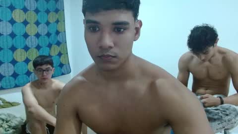 Snapshot of ney_quiroz chatting on December 16, 2025, 6:29 am ney hotman online show from December 16, 2025, 6:29 am