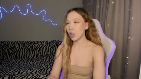 Snapshot of neyrmina chatting on January 4, 2025, 1:31 pm Mina online show from January 4, 2025, 1:31 pm