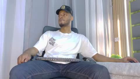 Snapshot of neytanmalcon chatting on February 1, 2026, 6:50 pm neytanmalcon online show from February 1, 2026, 6:50 pm