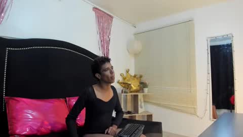 Snapshot of nezuco_tanyiro chatting on October 17, 2025, 5:21 am nezuco_tanyiro online show from October 17, 2025, 5:21 am